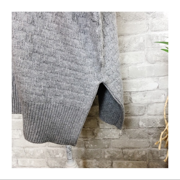 VINCE CAMUTO | Gray Mock Neck Sweater Large - Picture 9 of 14